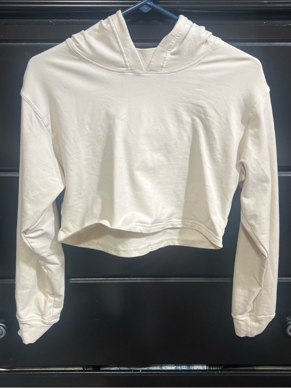 Cropped Hooded Sweatshirt in Cream